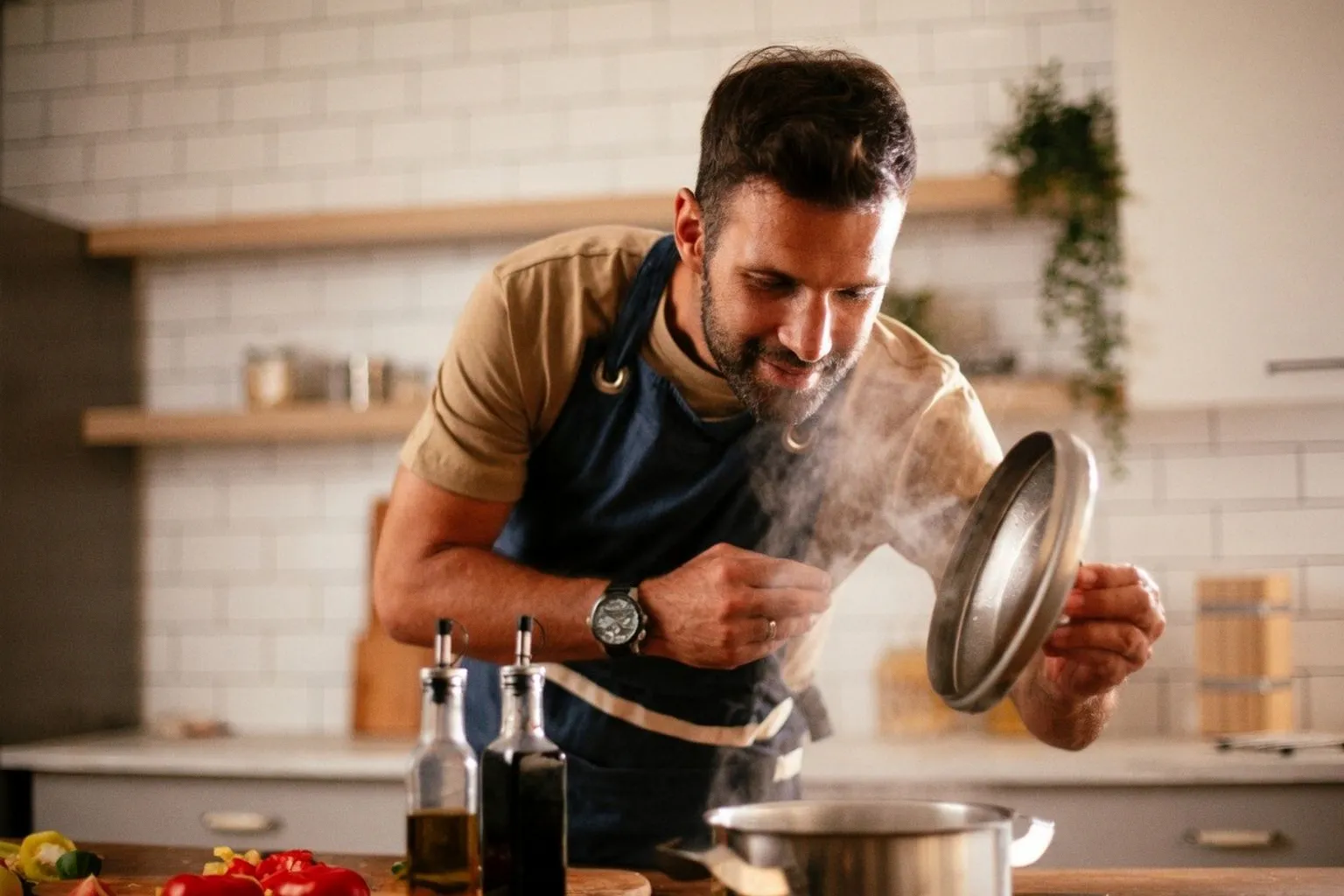 Cuisiner chez soi sans effort : le succès grandissant des chefs à domicile
